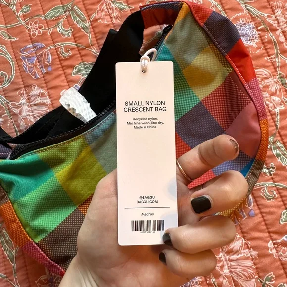 NWT Small Baggu Madras Crescent Bag! - Picture 6 of 6